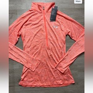 UA Women’s Lightweight 1/2 Zip Top